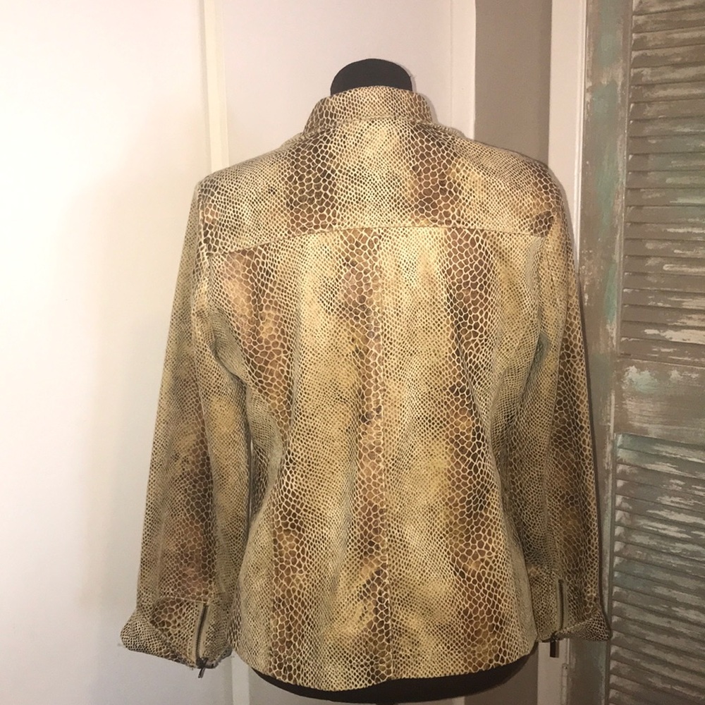 Snake Jacket - Picture 2 of 3